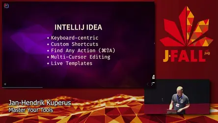 Jan-Hendrik Kuperus at JFall 2019 with the Master Your Tools talk